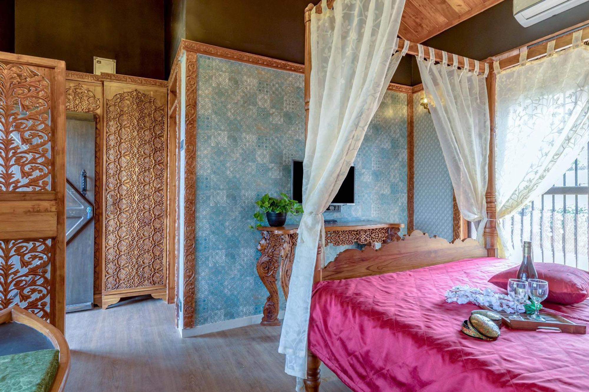Dio Regaalo Theme Resort, Ratnāgiri Екстериор снимка