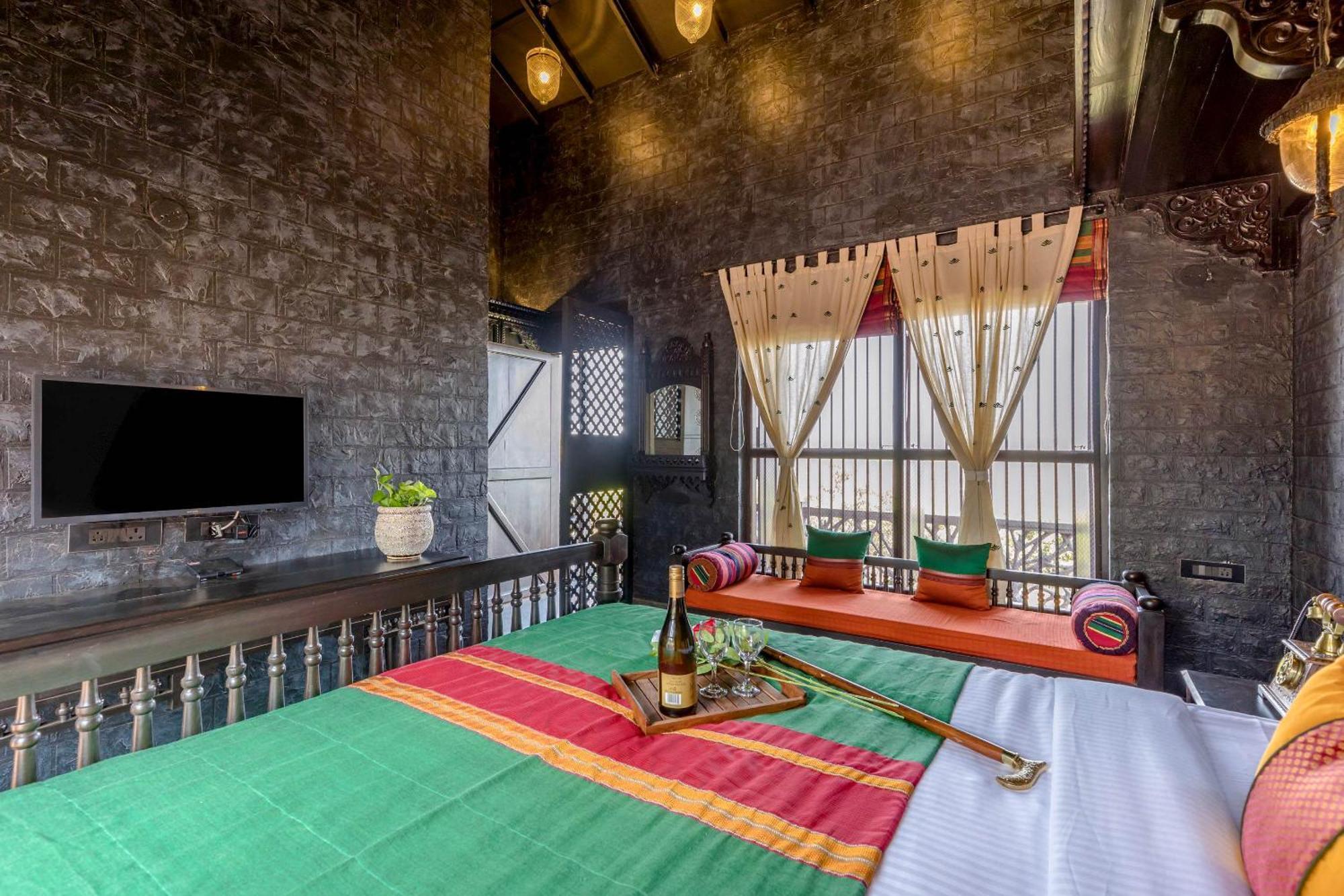 Dio Regaalo Theme Resort, Ratnāgiri Екстериор снимка